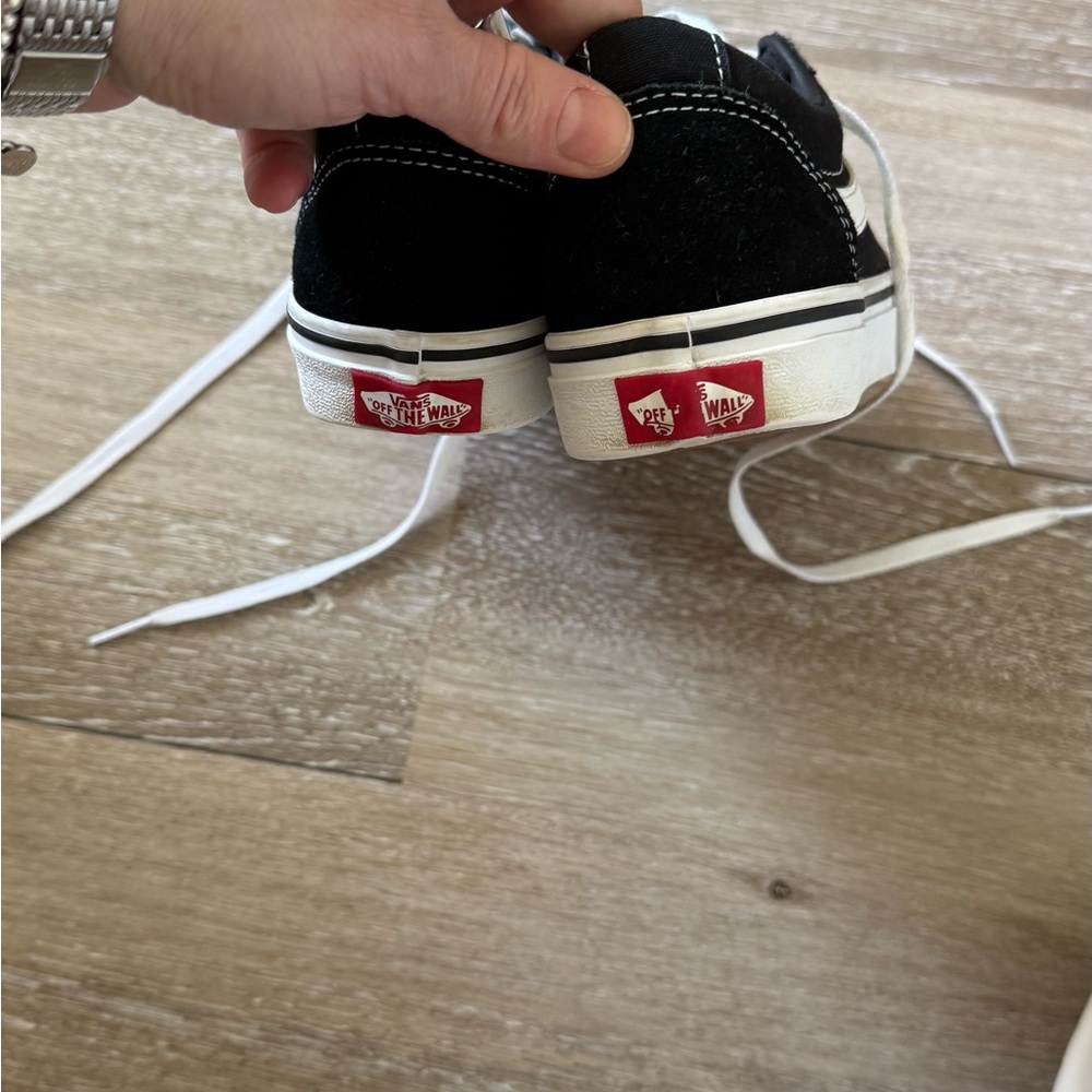 VANS  black white classic sneakers- size 6,5- excellent condition - Picture 9 of 12
